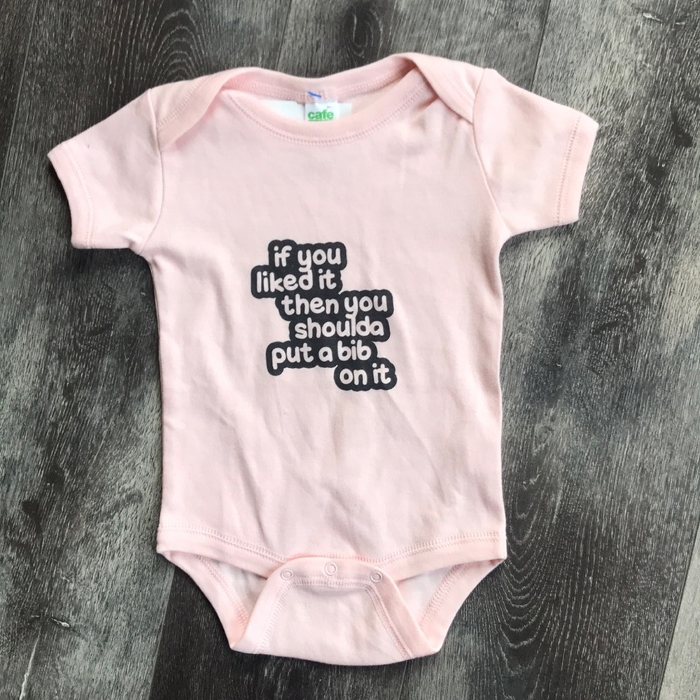 👶🏻Pink Onesie👶🏻